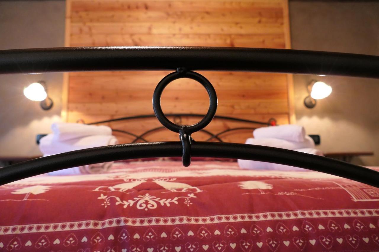 La Slitta Bed & Breakfast Roure Turin Exterior photo