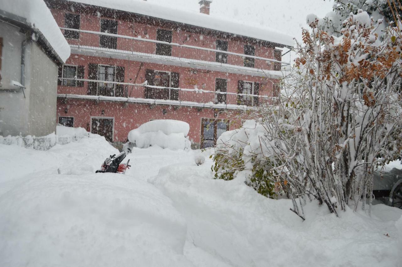 La Slitta Bed & Breakfast Roure Turin Exterior photo